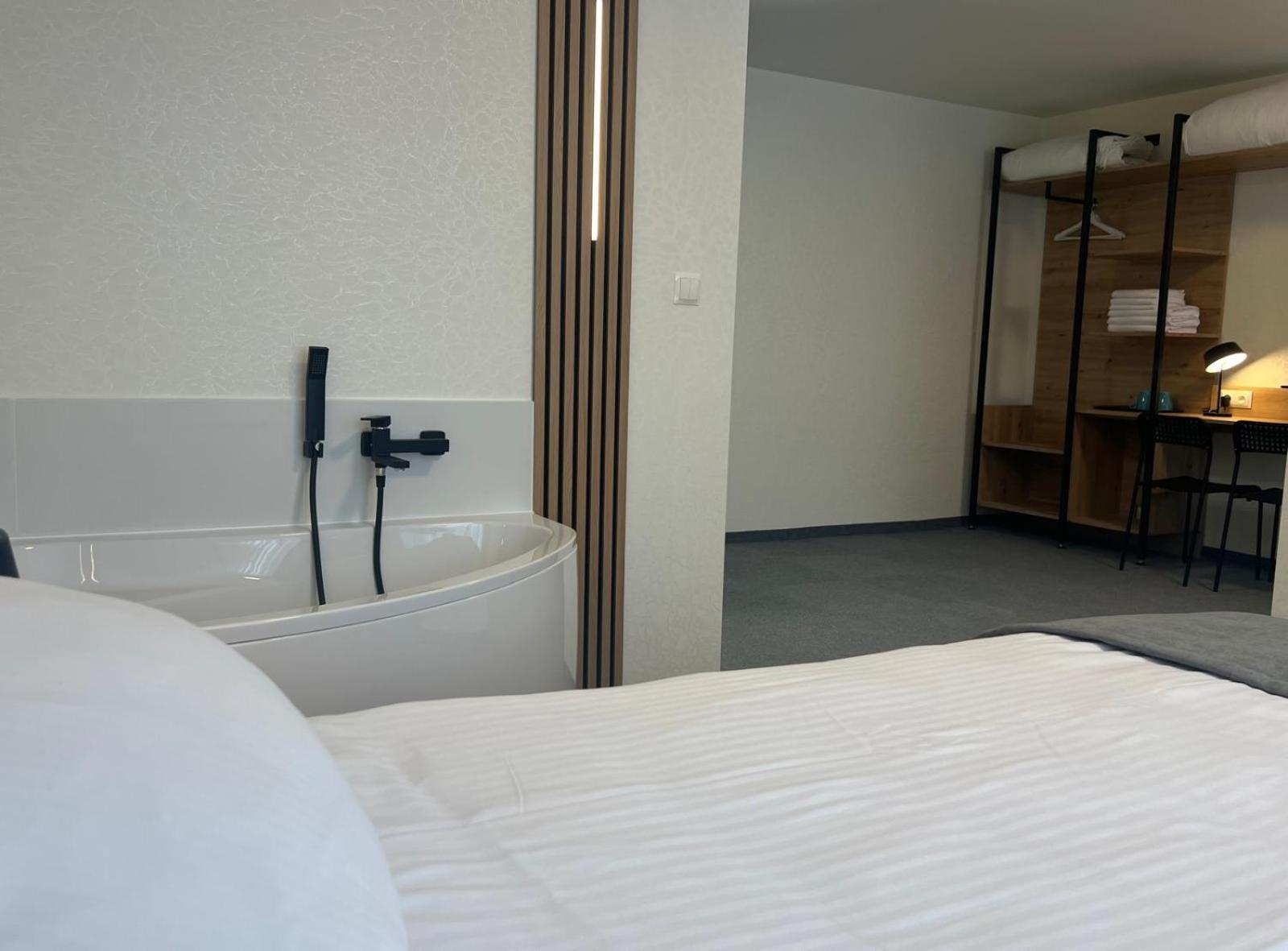 Plonia Resort 외부 사진